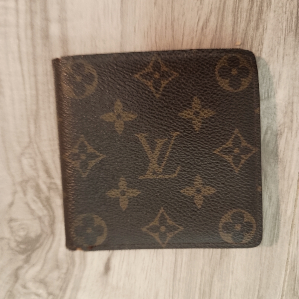 Authentic Louis Vuitton Monogram Bi-Fold Portefeuille Marco Men’s Wallet - Picture 1 of 12